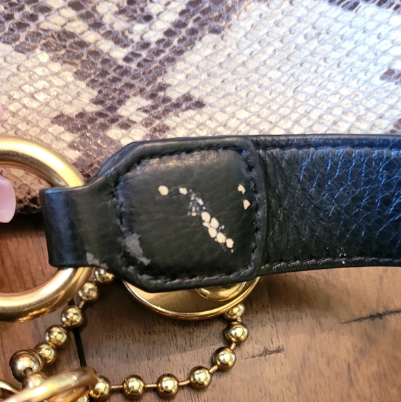 Marc Jacob Blk Genuine Leather Recruit Saddle Bag w/Goldtone Hardware - Picture 6 of 14